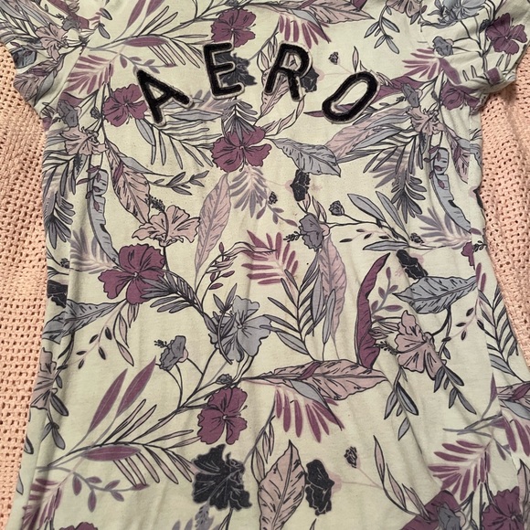 Bundle of 2 med blouses for 1 price - Picture 3 of 3